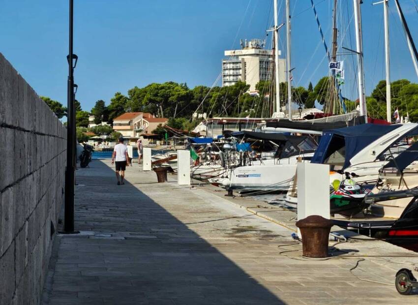 Rekonstrukcija lučkog područja luke Vodice